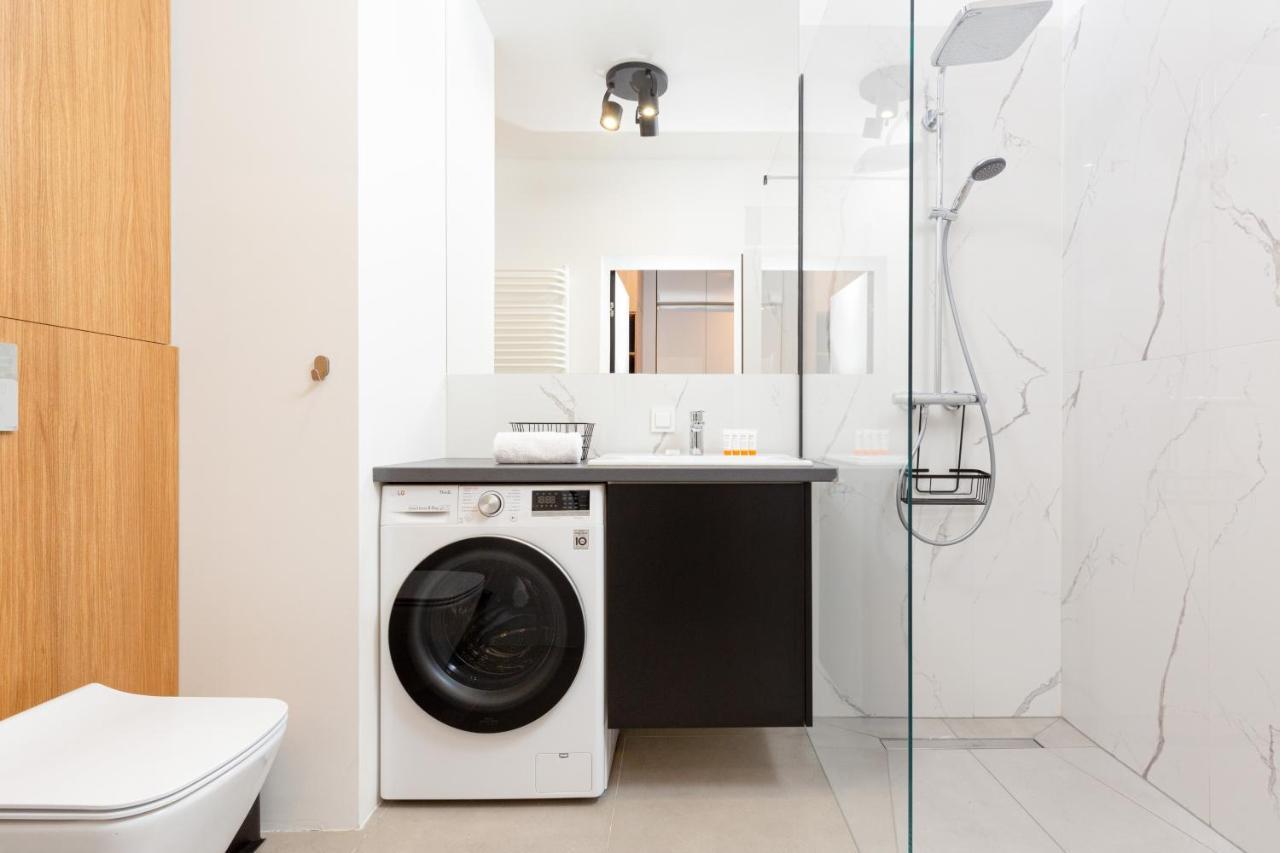 Atrium Promenada Apartments Goclaw By Noclegi Renters Βαρσοβία Εξωτερικό φωτογραφία