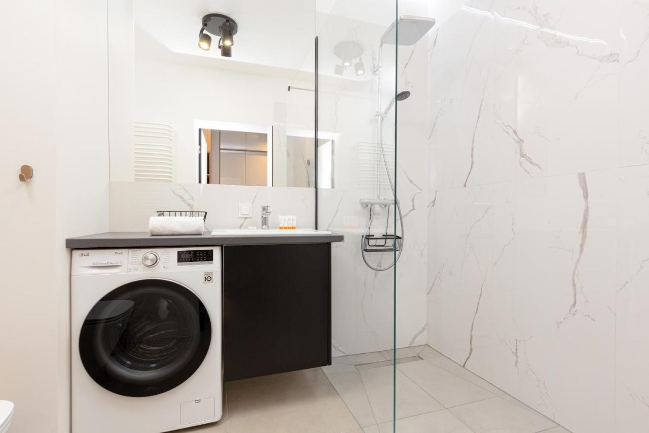 Atrium Promenada Apartments Goclaw By Noclegi Renters Βαρσοβία Εξωτερικό φωτογραφία