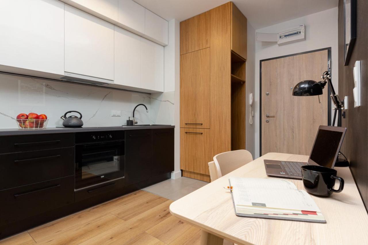 Atrium Promenada Apartments Goclaw By Noclegi Renters Βαρσοβία Εξωτερικό φωτογραφία